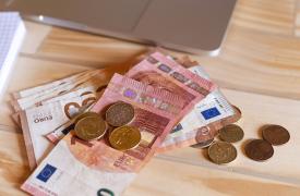 Όλες οι μειώσεις φόρων που έρχονται - Ποιοι γλιτώνουν τεκμήρια και ΕΝΦΙΑ