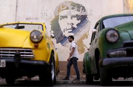 Πεσκόφ: Προτεραιότητα οι κοινωνικοοικονομικές και ανθρωπιστικές ανάγκες στην Κούβα