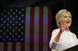 Υπόθεση Έπστιν: Η Χίλαρι Κλίντον καταγγέλλει επιχείρηση «συγκάλυψης» από πλευράς Τραμπ