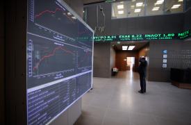 Πάρτι λόγω… discount - H κίνηση του Τειρεσία - Δύο αντίθετα stories