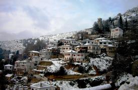 Έξι παραμυθένια ελληνικά χωριά για γιορτινές αποδράσεις