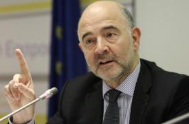 Μοσκοβισί: «Καμπανάκι» για τα δημόσια οικονομικά της Γαλλίας λόγω αύξησης των αμυντικών δαπανών