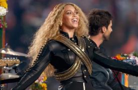 Forbes: Στο κλαμπ των δισεκατομμυριούχων η Beyoncé