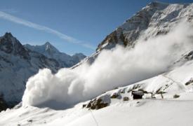 Ιταλία: Δυο νεκροί και πέντε τραυματίες από χιονοστιβάδα στο Άνω Αδίγη