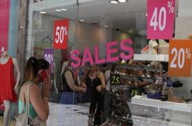 «Πρεμιέρα» για τις θερινές εκπτώσεις – Θα διαρκέσουν έως τις 31 Αυγούστου