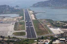 Στα ύψη η επιβατική κίνηση στα ελληνικά αεροδρόμια