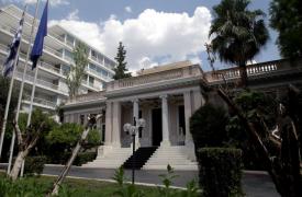 Οι τεχνοκράτες ονειρεύονται... Μαξίμου - Τραπεζικές μεταγραφές και deal στις ασφάλειες