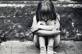 Κομισιόν: «Κίτρινη κάρτα» στην Ελλάδα για πυροβολα όπλα και καταπολέμηση σεξουαλικής κακοποίησης παιδιών