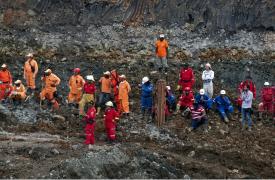 Κολομβία: Τουλάχιστον 8 νεκροί και 80 τραυματίες από τη συντριβή στρατιωτικού αεροσκάφους