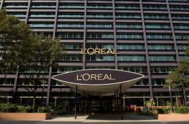 L’Oréal Hellas: Δυναμική η ανάπτυξη της αγοράς ομορφιάς – Τα σχέδια για εγκατάσταση φωτοβολταϊκών στα κτήριά της