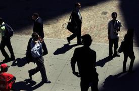 Από το «no hire - no fire» στο κύμα απολύσεων στην Ελλάδα το β' εξάμηνο 2025