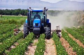 Πώς δεν θα έχουμε ξανά μπλόκα (IV): Βοήθεια και σε όσους φτιάχνουν αγροτικά μηχανήματα