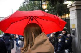 Άστατος ο καιρός έως τα Χριστούγεννα: Πού αναμένονται βροχές και καταιγίδες