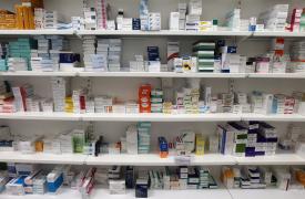 Φαρμακαποθήκες: Να αρθεί άμεσα η απαγόρευση των εξαγωγών στα σκευάσματα που έχουν επάρκεια στην αγορά