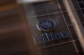 Hilton: Από 1 σε 67 ξενοδοχεία στην Ελλάδα μέσα σε λίγα χρόνια- Οι μονάδες που έρχονται