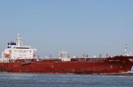 Ναυτική δύναμη της ΕΕ εγγυάται την ασφάλεια ελληνόκτητου δεξαμενόπλοιου που υπέστη επίθεση πειρατών στον Κόλπο του Άντεν