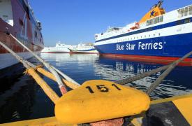 Σε εξέλιξη η έξοδος των εκδρομέων από τα λιμάνια της Αττικής