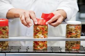 Συνέχισε ανοδικά η ελληνική μεταποίηση τον Μάιο - Στις 53,3 μονάδες ο PMI