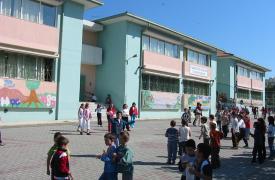 Yπουργείο Παιδείας: Ενεργοποιείται η χρηματοδότηση για την εγκατάσταση ατομικών σχολικών θυρίδων στα δημοτικά