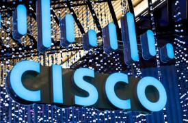 Cisco: «Εκτόξευση» 19% της μετοχής μετά το ισχυρό guidance και τις 4.000 απολύσεις λόγω ΑΙ