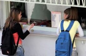 Σχολική τσάντα: Τα χαρακτηριστικά που κοιτάει ο γονιός - Τι να προσέξετε