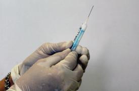 ΗΠΑ: Η νέα επιτροπή του υπ. Υγείας θα επανεξετάσει το πρόγραμμα εμβολιασμού των παιδιών