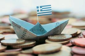 ΤτΕ: «Ναι» στην πρόωρη αποπληρωμή του χρέους - Αξιοποιήστε το γεμάτο ταμείο