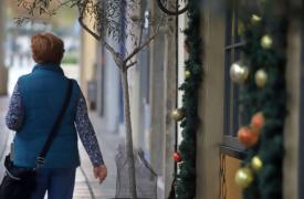 Χειμερινές εκπτώσεις: Τι πρέπει να παρατηρούν οι καταναλωτές - 5 χρήσιμες συμβουλές