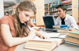 Πώς θα πάρουν υποτροφία έως 6.000 ευρώ επιμελείς φοιτητές