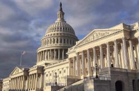 ΗΠΑ: Η Βουλή των Αντιπροσώπων ενέκρινε το ν/σ για τη χρηματοδότηση της ομοσπονδιακής κυβέρνησης