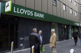 Lloyds: Πτώση 36% των κερδών το τρίτο τρίμηνο