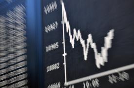 Διευρύνονται οι απώλειες στο ΧΑ - Στις 2.070 μονάδες ο Γενικός Δείκτης