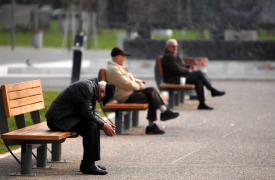 Γήρανση πληθυσμού: Σε ποιες χώρες το προσδόκιμο ζωής ξεπερνά τα 100 έτη - Έρχεται το Δημογραφικό Παρατηρητήριο