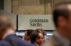 Κοινοπραξία με επικεφαλής την Goldman Sachs εξαγοράζει δάνεια 460 εκατ. ευρώ από τη Santander