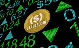 Γουόλερ (Fed): Η εξάπλωση των stablecoins θα μπορούσε να ενισχύσει την επιρροή της νομισματικής πολιτικής της Fed