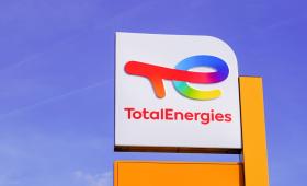 TotalEnergies: Συμφωνία 15 ετών για παροχή ηλεκτρικής ενέργειας σε data centers της Google