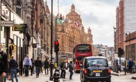 Uber, Microsoft και Nvidia επενδύουν σε βρετανική startup που λανσάρει ρομποτικά ταξί