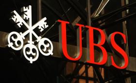 UBS: Ανεβάζει τιμή-στόχο για την ΕΤΕ στα €15,40, σύσταση «buy», αναμένει payout έως 70%