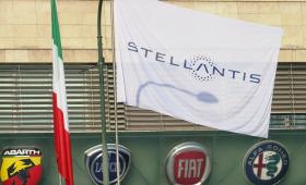 Stellantis: Σταματά τις πωλήσεις plug-in υβριδικών μοντέλων στις ΗΠΑ λόγω χαμηλής ζήτησης