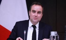 Γαλλία: Με το «πιστόλι στον κρόταφο» ο Λεκορνί για σχηματισμό κυβέρνησης