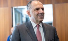 Γεραπετρίτης: Με τη Λιβύη μας συνδέει η προσήλωσή μας στο διεθνές δίκαιο