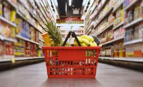 Πρωταθλητές στο λιανεμπόριο τα «τρόφιμα και ποτά» το α' τρίμηνο