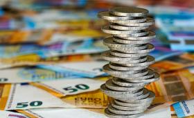 Alpha Bank: Ανθεκτική η ανάπτυξη της ελληνικής οικονομίας εν μέσω διεθνών πιέσεων το α΄ εξάμηνο