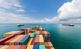 ΕΛΣΤΑΤ: Αύξηση 2,4% στο εμπορικό έλλειμμα τον Δεκέμβριο - Στα 3,55 δισ. ευρώ