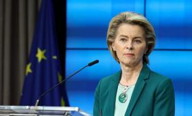 Φον ντερ Λάιεν: Τα τρία βήματα για την ειρήνη στην Ουκρανία