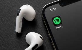 Το Spotify εισάγει σήμανση σε τραγούδια που έχουν δημιουργηθεί με AI