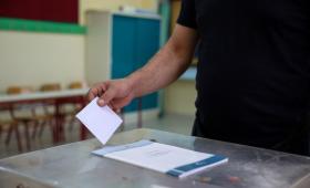 Δημοσκόπηση GPO για τα «Παραπολιτικά»: Πρώτη η ΝΔ με 29,4%, στο 16,3% η ΕΛ.Α.Σ.