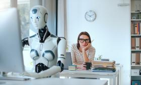 ILO: Οι θέσεις εργασίας των γυναικών πιο εκτεθειμένες στην αυτοματοποίηση και στην Τεχνητή Νοημοσύνη