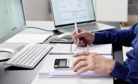 Ηλεκτρονική τιμολόγηση: Πρόστιμα έως 2.500 ευρώ ανά παράβαση στις επιχειρήσεις