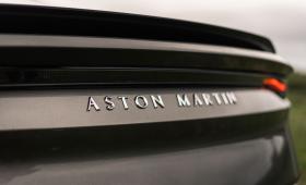 Η Aston Martin σας πληρώνει για να παίρνετε τα αυτοκίνητά της
